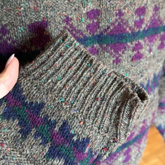 Vintage 90s Wool Oversized Grandpa Men's Sweater with Gray Purple Pattern A1 - Picture 9 of 10